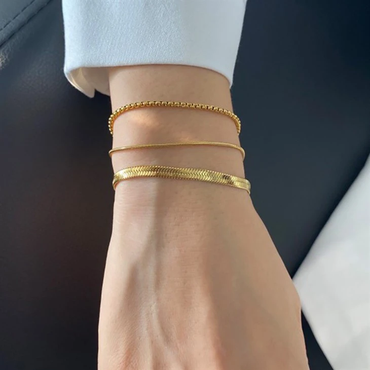 Bracciali piatti a spina di pesce