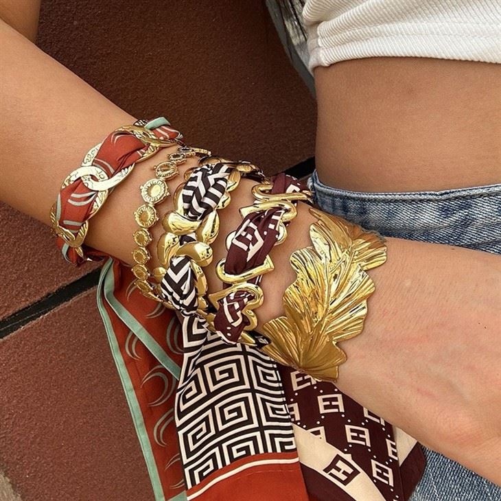Scarf Petal Cuff Bangle high quality