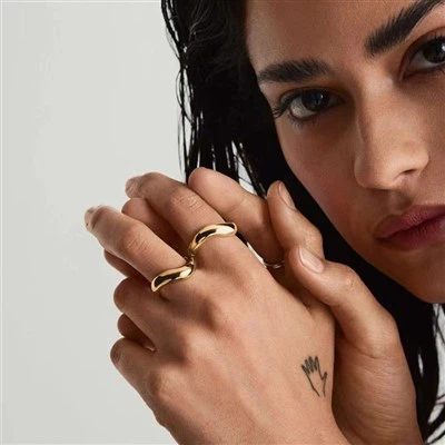 Anello con onda audace