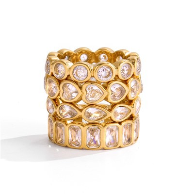 Anello Eternity a cuore in acciaio inossidabile