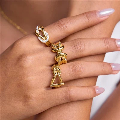 Anello con nodo a due fili