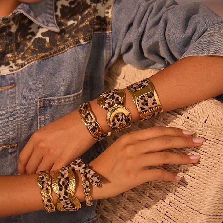 Wide Scarf Interlock Cuff suppliers